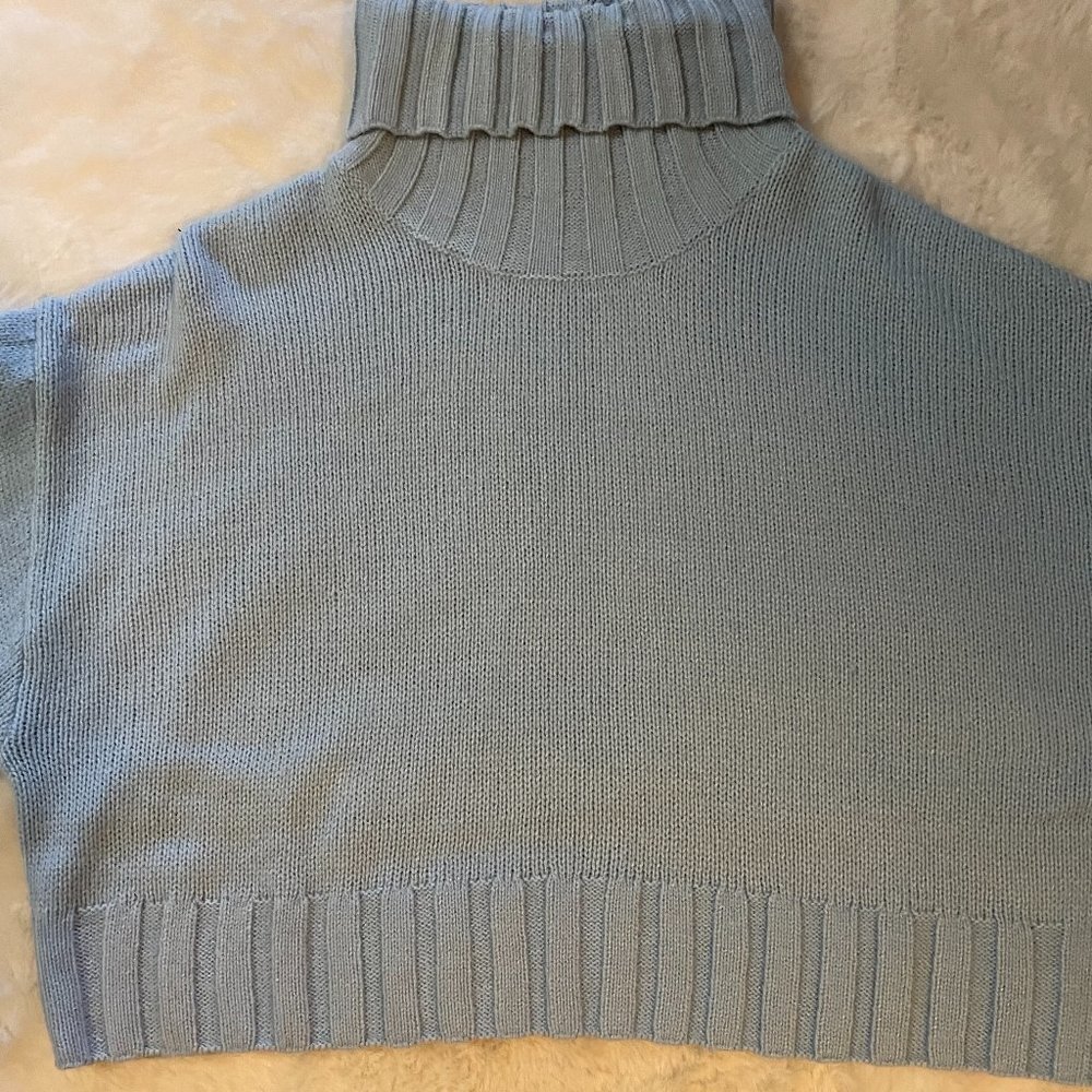 Divided Light Blue Turtleneck Sweater cropped cozy H&M brand winter oversized - Picture 8 of 12